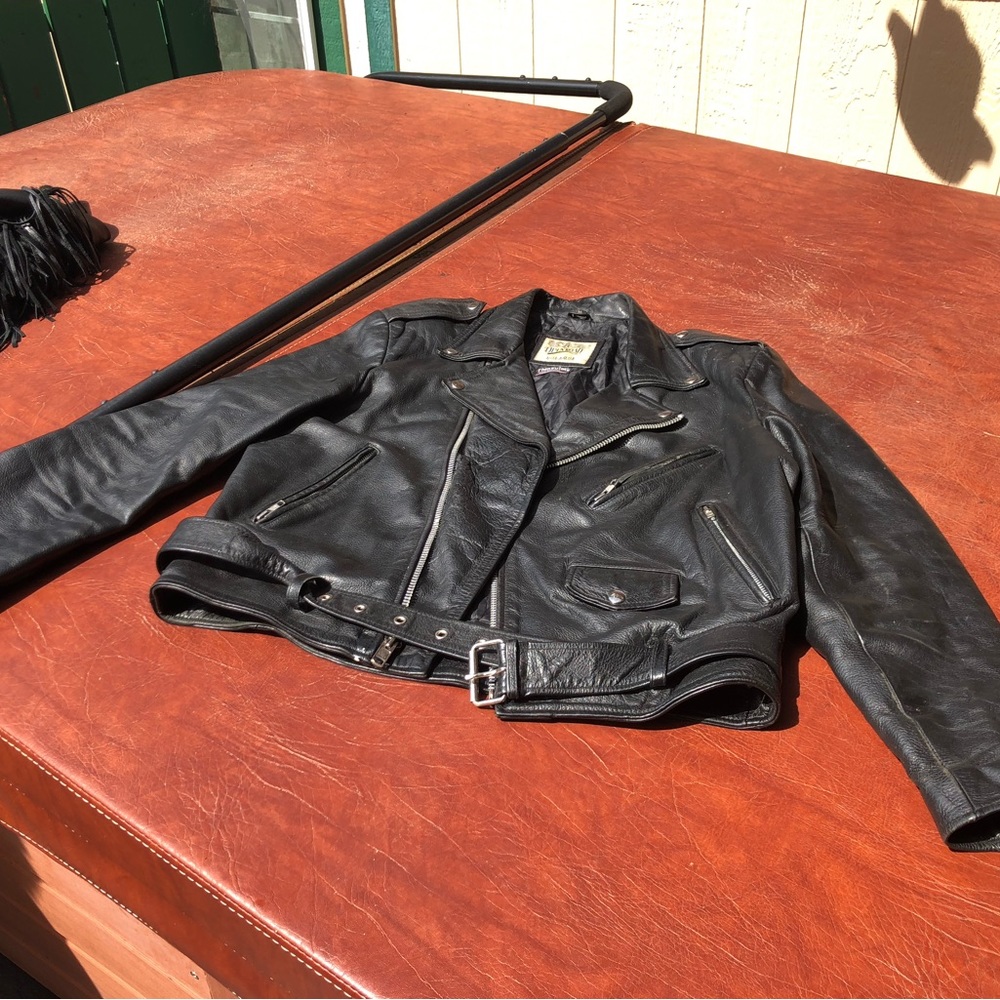 Men’s leather biker jacket. Size Medium.